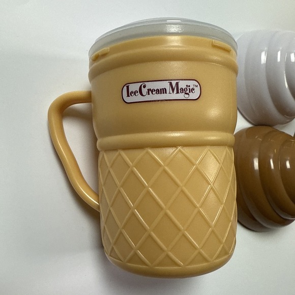 Ice Cream Magic Ice-Cream Maker Set of 6 W/ Spoons Activity As Seen on TV - Picture 7 of 9
